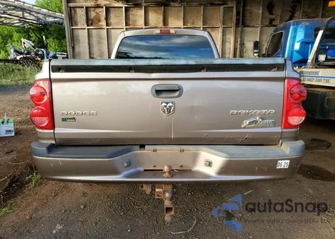 2010 Dodge Dakota Sxt z USA, uszkodzony, nr VIN 1D7CW3BP4AS131791